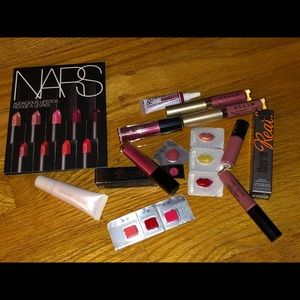 Lip bundle!